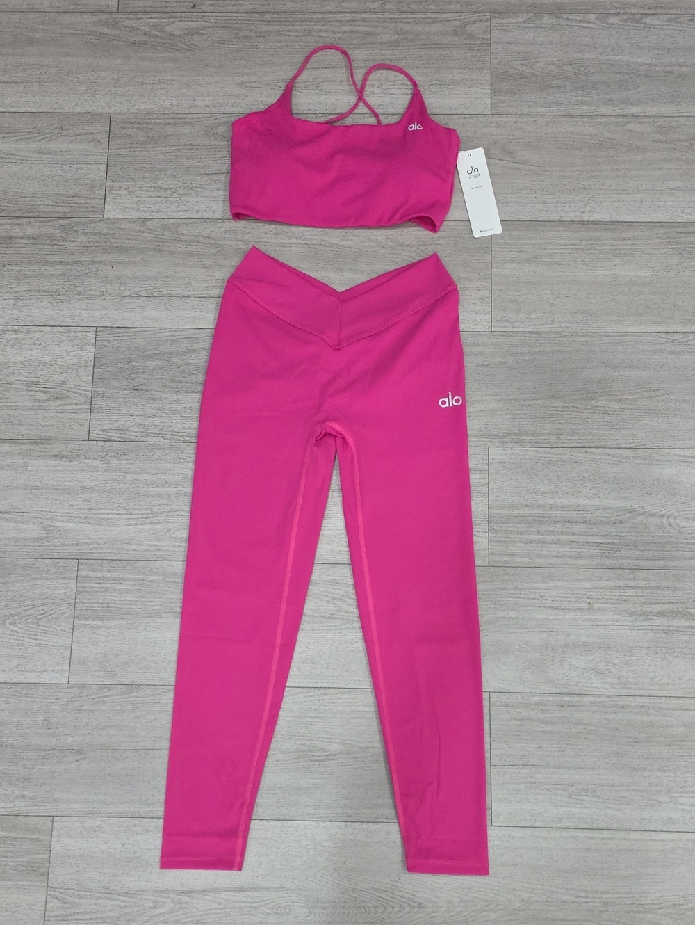 ALO Yoga Hot Pink V-Waist Leggings & Strappy Sports Bra Set